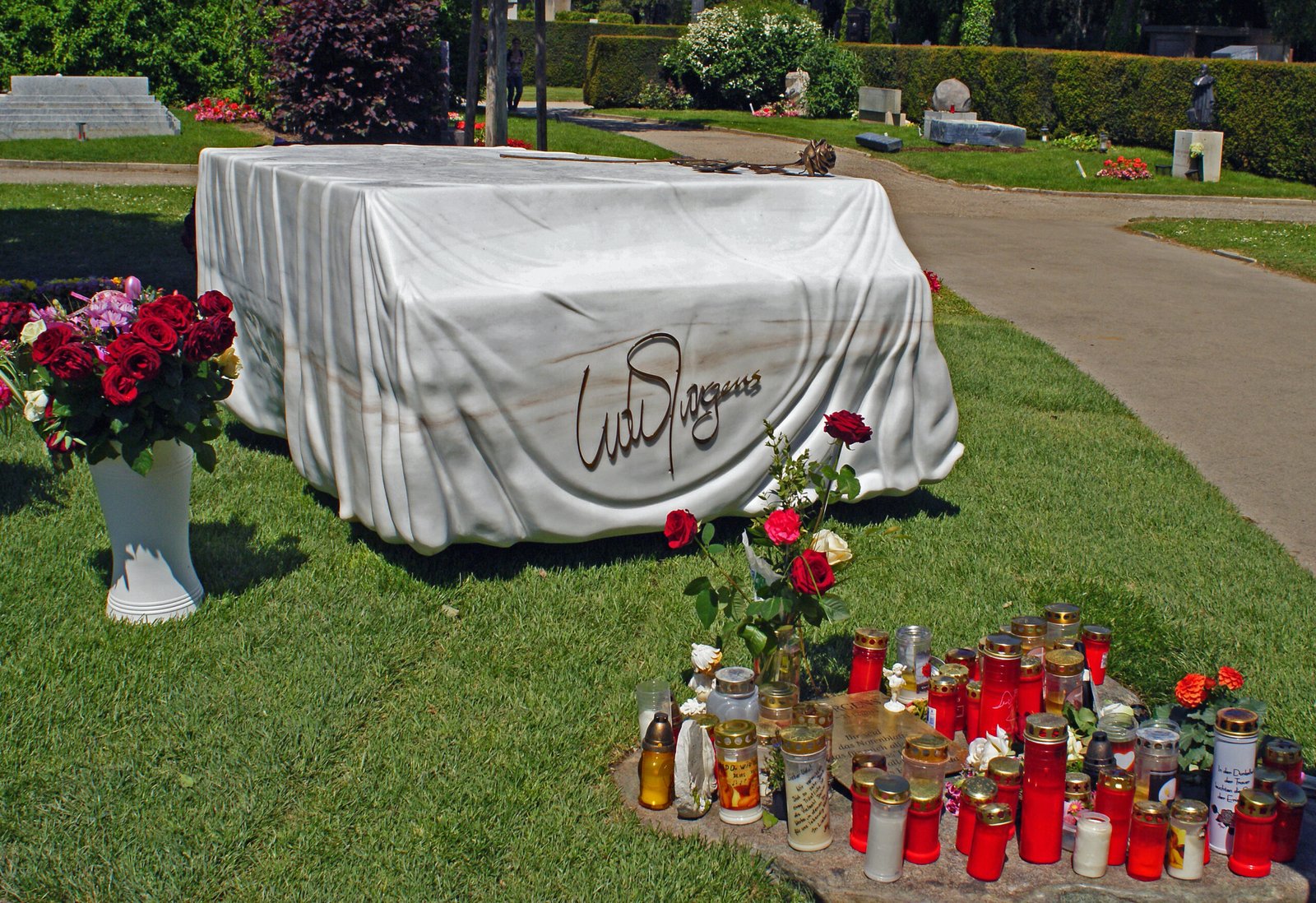 udo jürgens grab verwahrlost